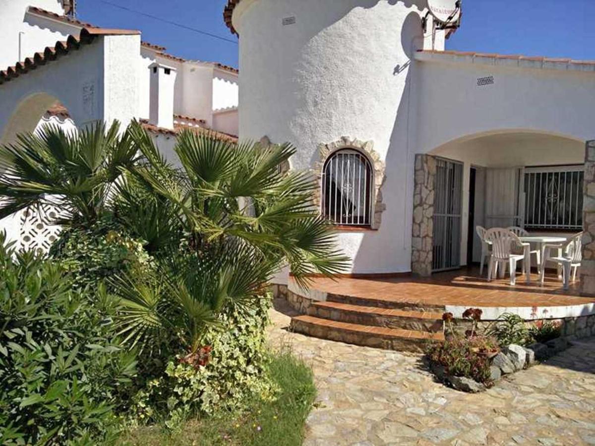 Villa Xalet Amb Jardi Empuriabrava Exterior foto