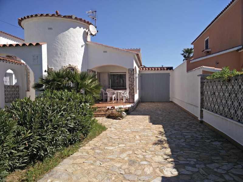 Villa Xalet Amb Jardi Empuriabrava Exterior foto